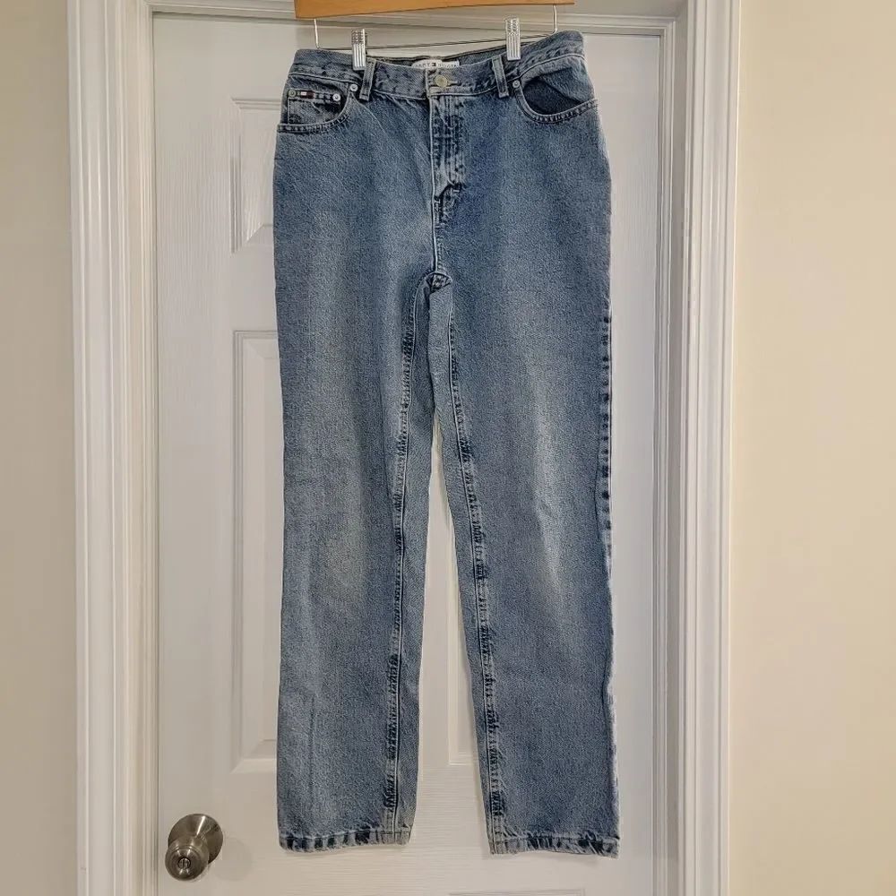 Vintage Tommy Hilfiger | Light Wash Mom Jeans size 8